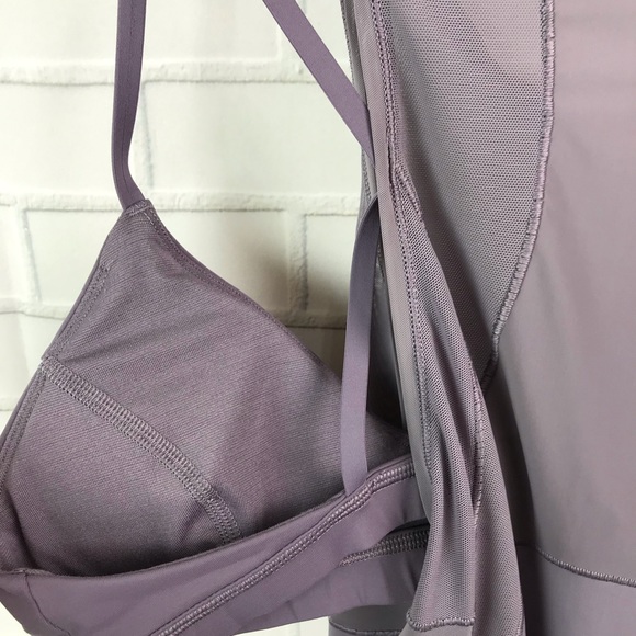 Lululemon Mesh Top Size 6 - Picture 6 of 7